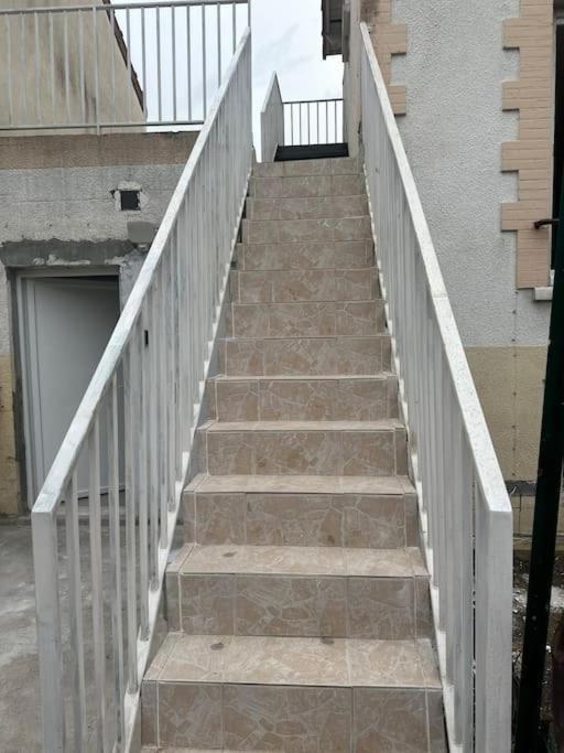 Charmante Studio Ligne 13 Tram 5 Saint Denis Pierrefitte-sur-Seine Εξωτερικό φωτογραφία
